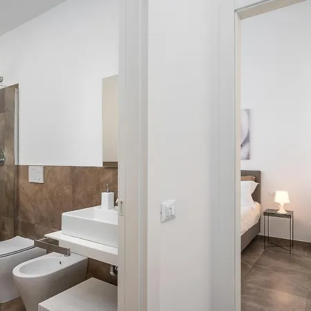 Apartament Gottardoapt- Modern In Navigli-near Darsena & Bocconi Mediolan