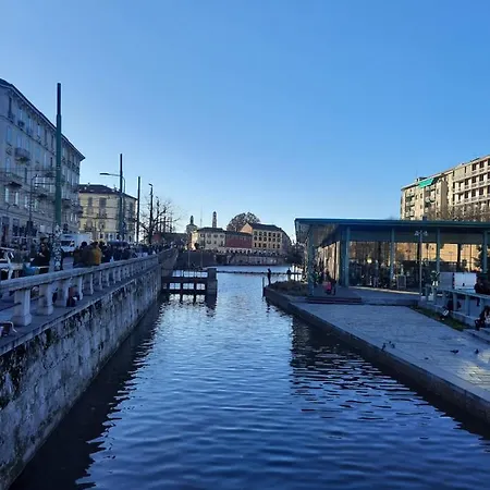 Gottardoapt- Modern In Navigli-near Darsena & Bocconi Apartament Mediolan
