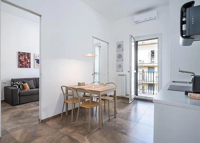 Apartment Modern In Navigli-near Darsena & Bocconi *